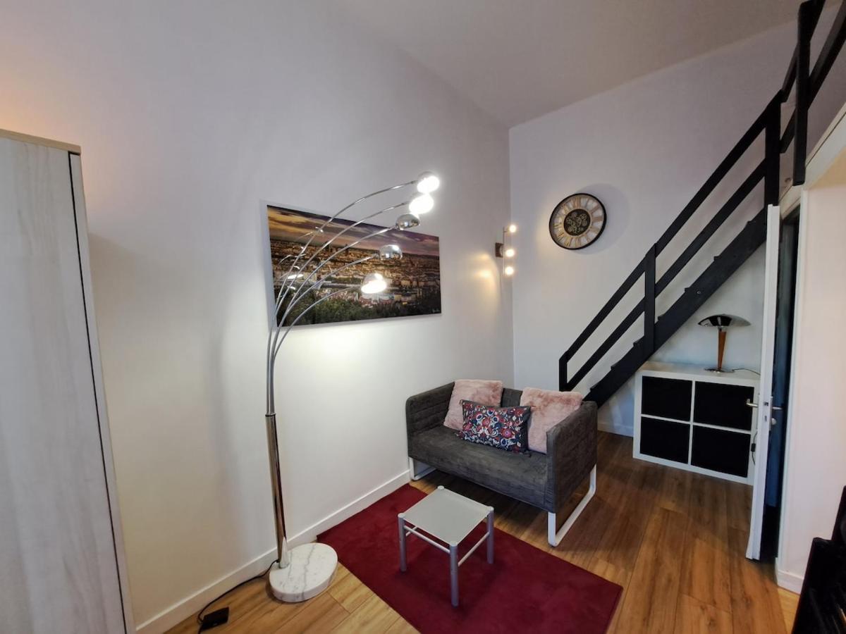Cosy Entierement Renove A Deux Pas De Lyon Apartment Fontaines-sur-Saone