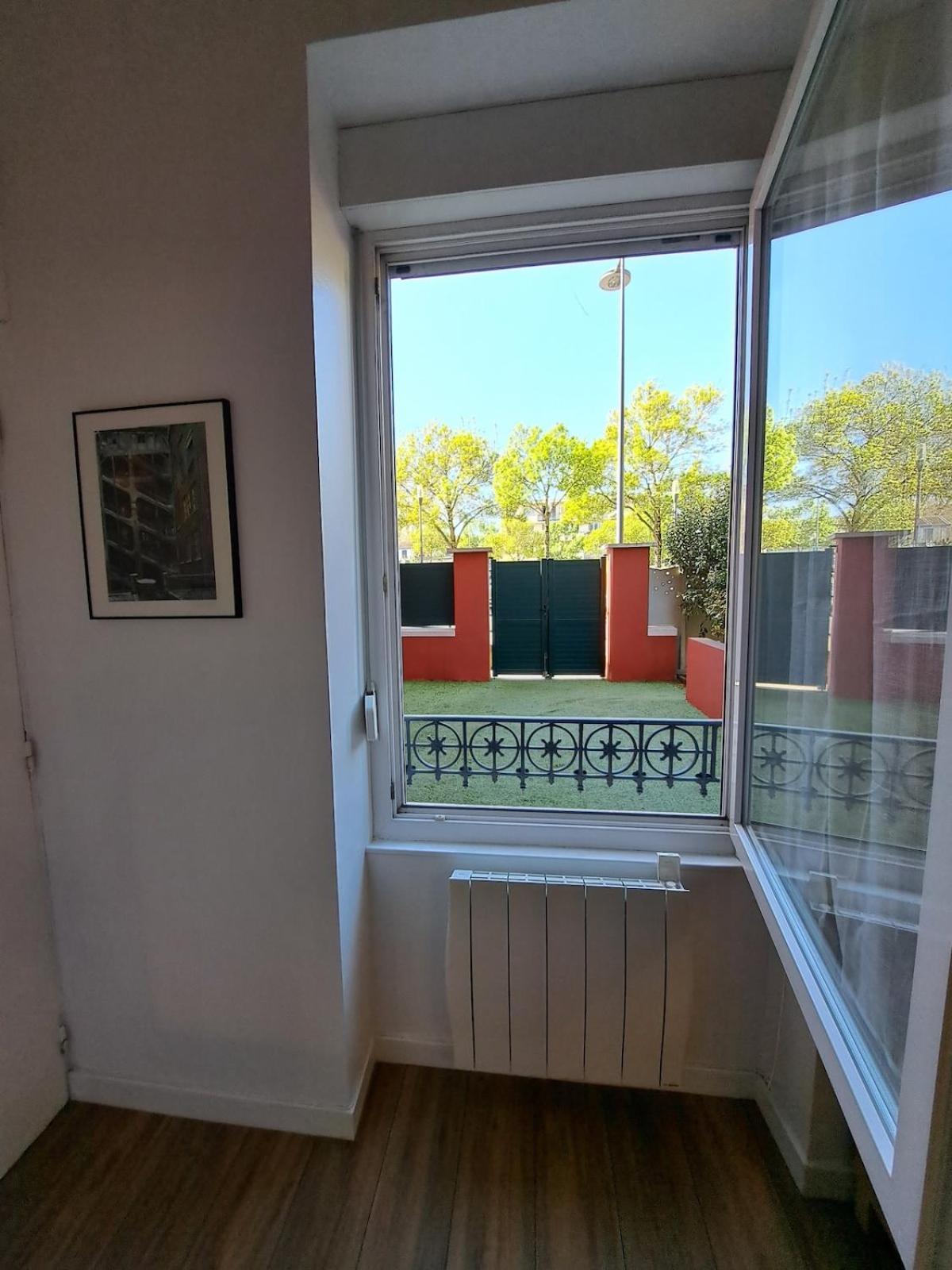 Apartment Cosy Entierement Renove A Deux Pas De Lyon *